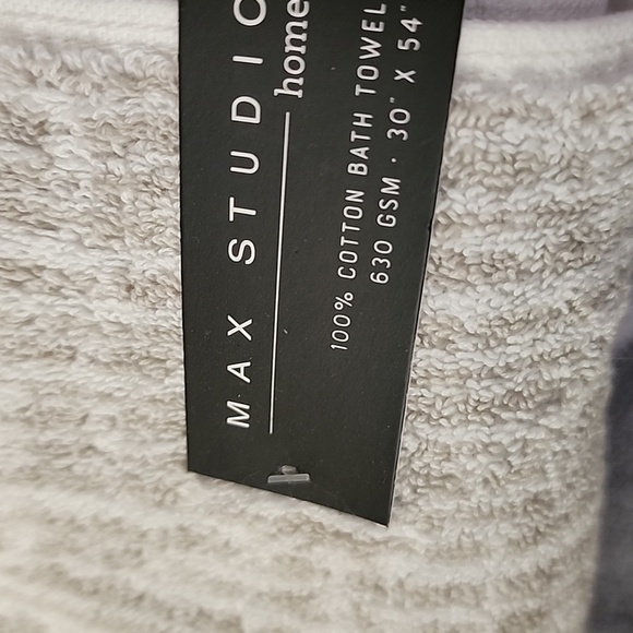 Max Studio Abstract 2 Bath Towel Gray Beige Gray White Ikat NWT 630 GSM - Picture 5 of 5
